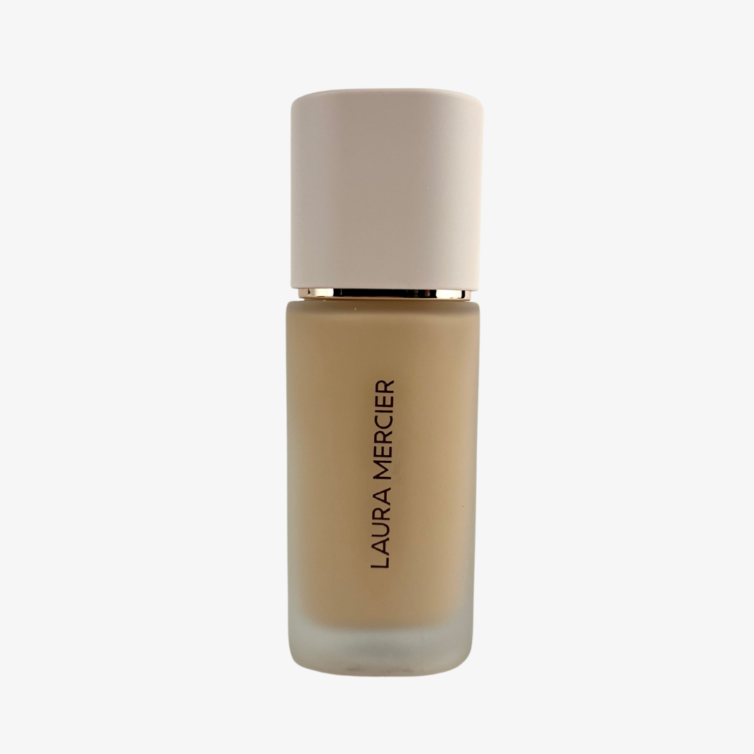 Real Flawless Weightless Perfecting Foundation (Cashmere)